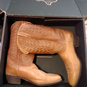 Tecovas cowboys boots size 11.5